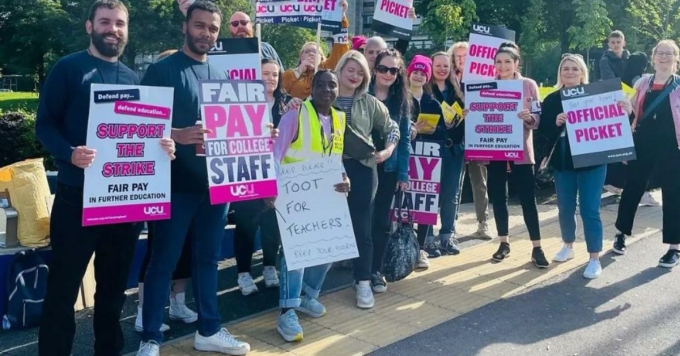 UCU strikers