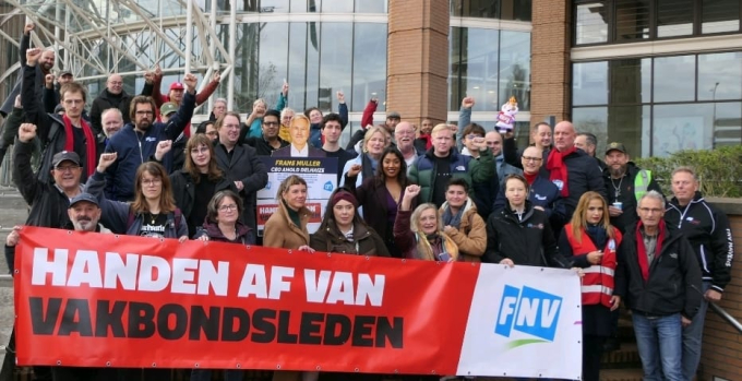 handen af