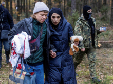 Polish activist helps refugee