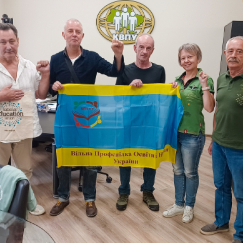 Back Ukraine's teachers and children | Workers' Liberty - Vimarsana News