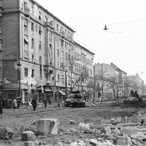 Arming Ukraine: Lessons from history - Vimarsana News